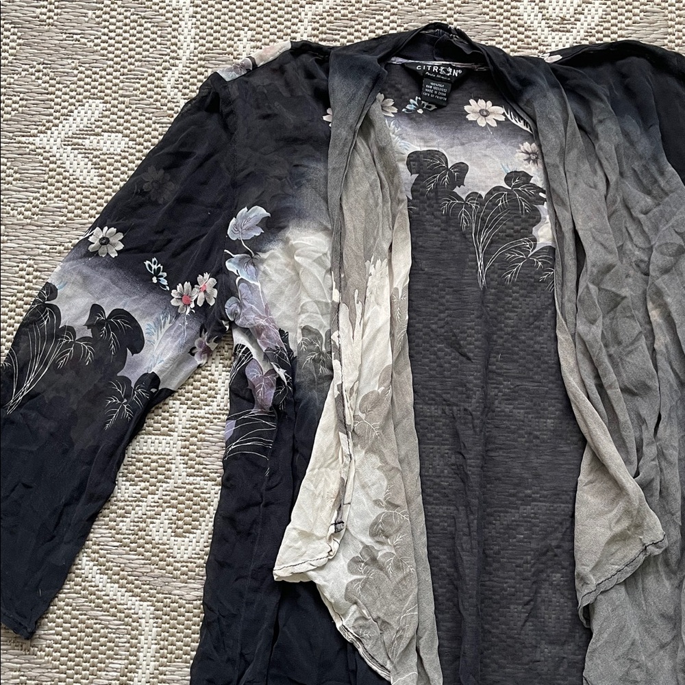 Citron Floral Sheer Silk Kimono Shawl🌬️ - Picture 2 of 9